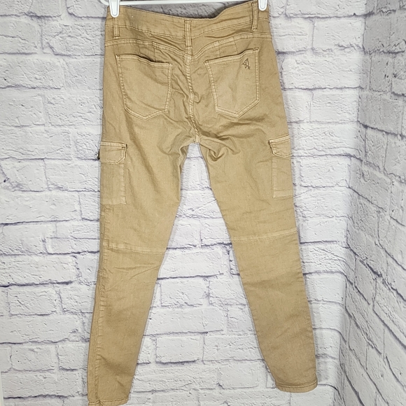 VIP JEANS KHAKI 9/10 NWT Run small! - Picture 3 of 12